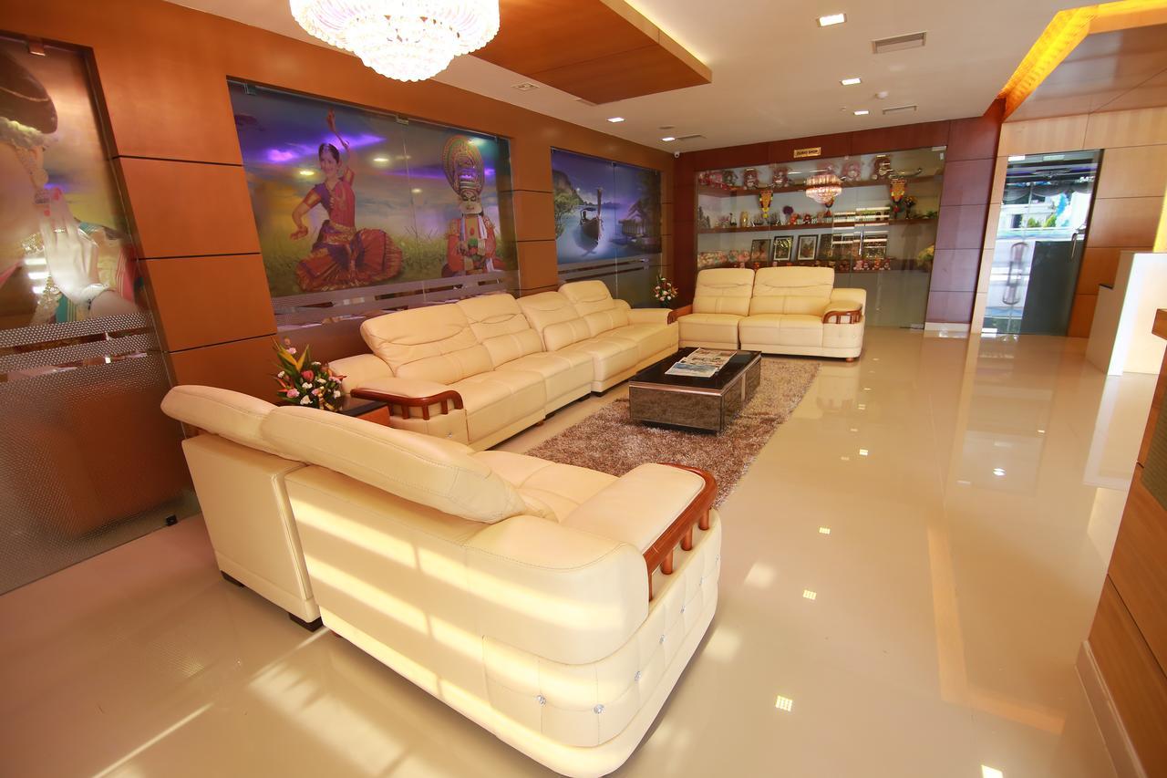 Rouba Residency Hotel Ponnani Bagian luar foto