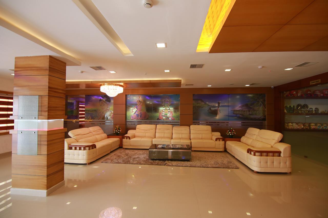Rouba Residency Hotel Ponnani Bagian luar foto