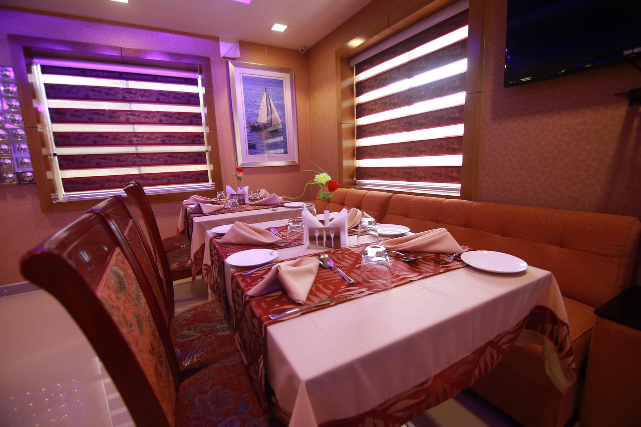 Rouba Residency Hotel Ponnani Bagian luar foto