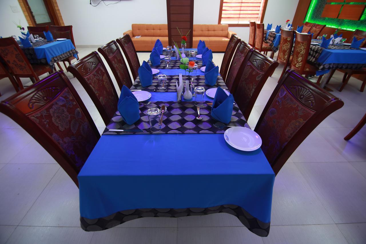 Rouba Residency Hotel Ponnani Bagian luar foto
