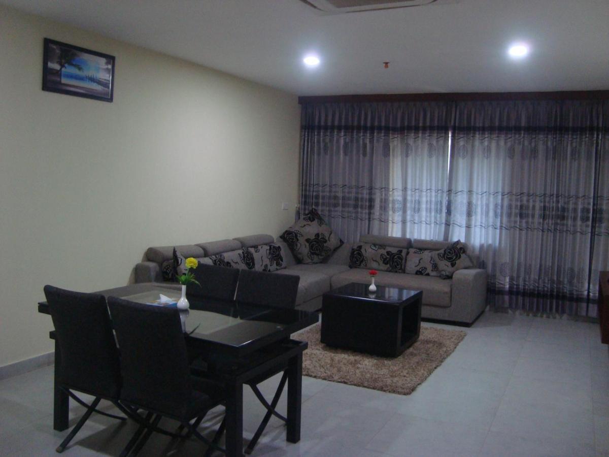 Rouba Residency Hotel Ponnani Bagian luar foto