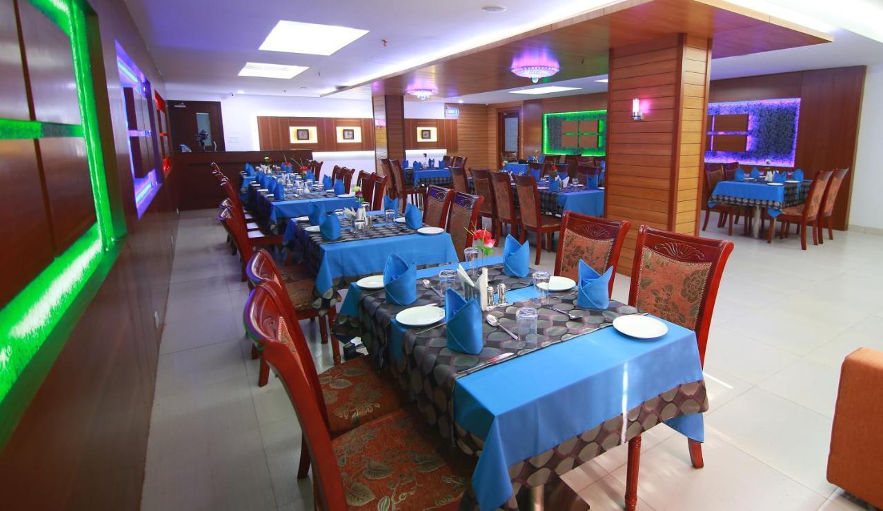 Rouba Residency Hotel Ponnani Bagian luar foto